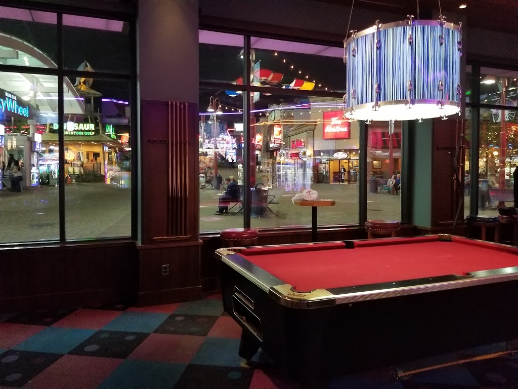 Strike Rock N Bowl Games | 4960 Clifton Hill, Niagara Falls, ON L2G 3N4, Canada | Phone: (905) 358-4788