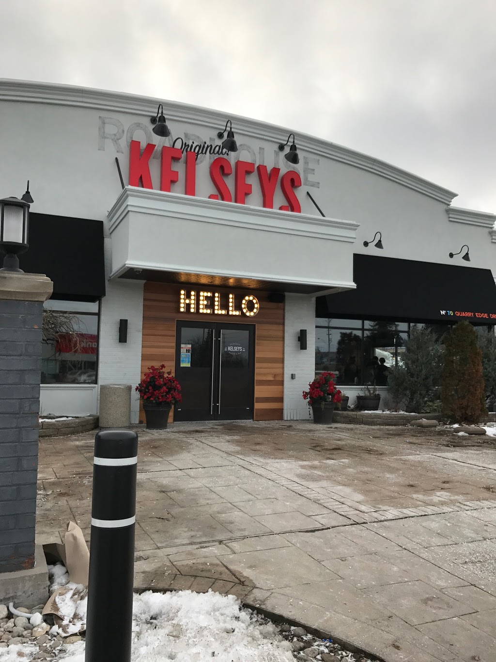 Kelseys Original Roadhouse | 70 Quarry Edge Dr, Brampton, ON L6Z 4K2, Canada | Phone: (905) 796-1700