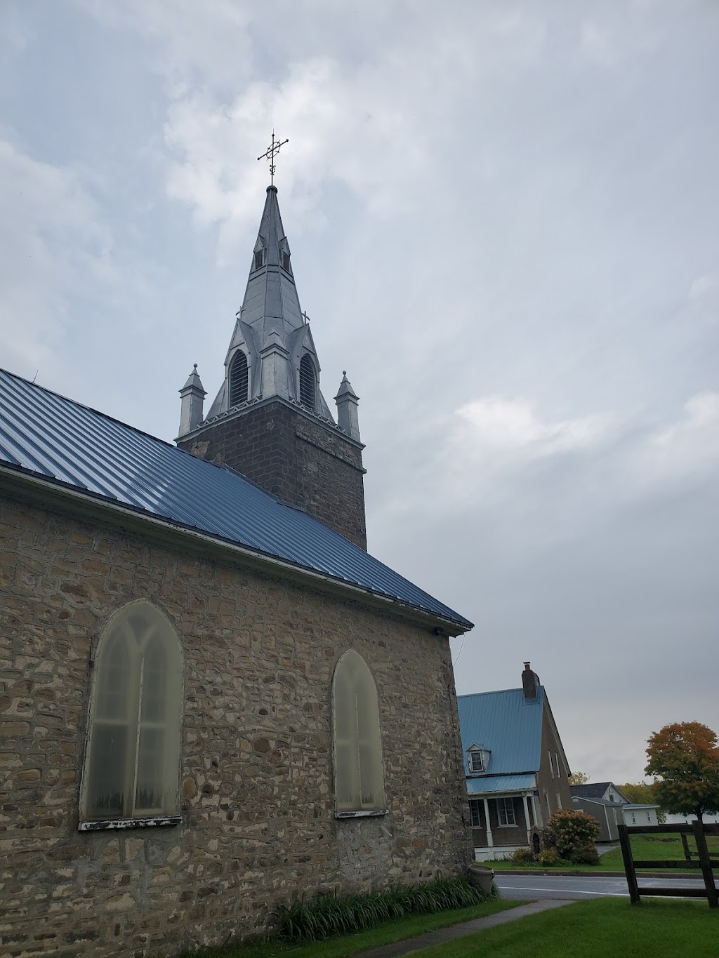 St. Regis Mission Catholic Church | 3e Rue, Le Haut-Saint-Laurent, QC H0M 1A0, Canada | Phone: (613) 575-2753