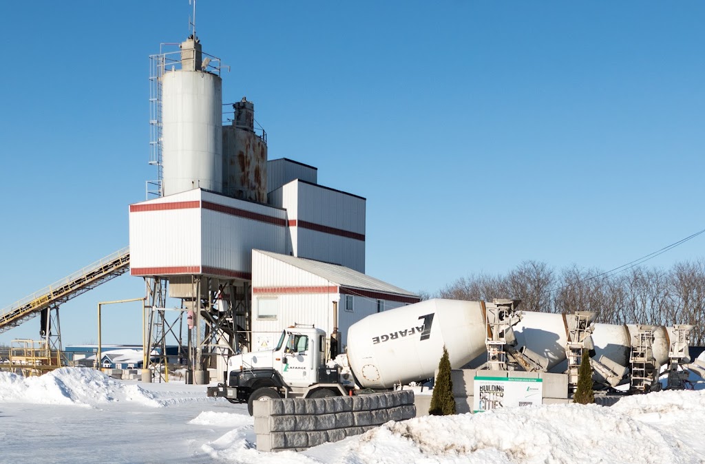 Lafarge Canada Inc | 78 Ruthven St, Smiths Falls, ON K7A 4Z3, Canada | Phone: (613) 283-7445