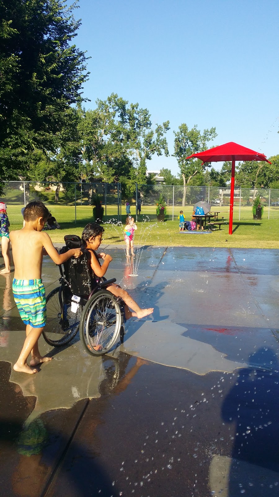 Splash Park | 2032 Chicoutimi Dr NW, Calgary, AB T2L 0V7, Canada