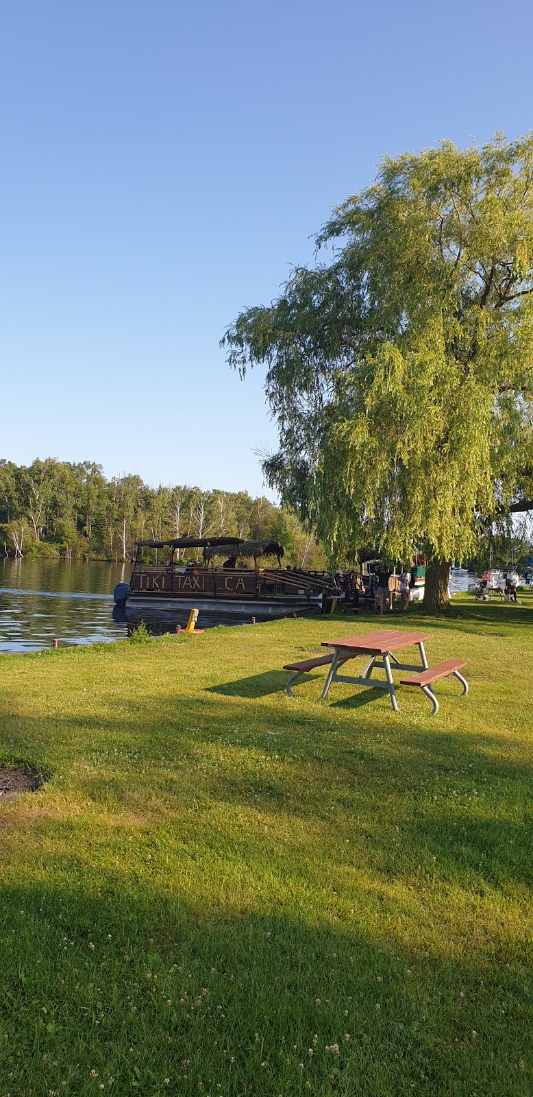 Island Yacht Club | 2 Muggs Island Park, Toronto, ON M5V, Canada | Phone: (416) 203-2582