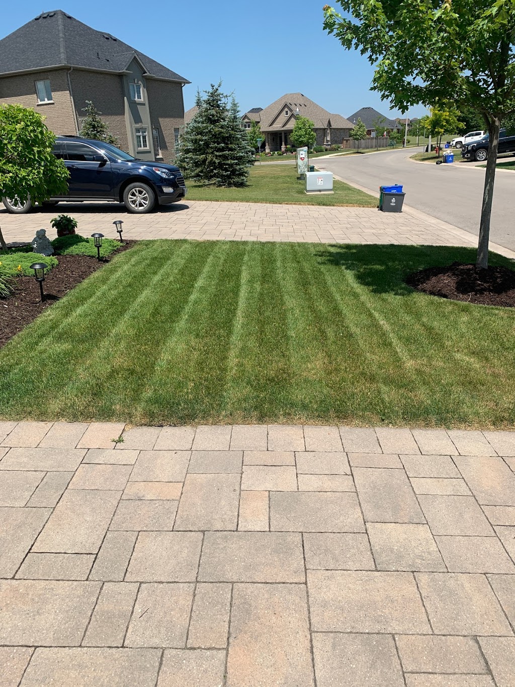 Curb Appeal Lawn Services | 356 Creekside Dr, Welland, ON L3C 0B6, Canada | Phone: (905) 980-1001