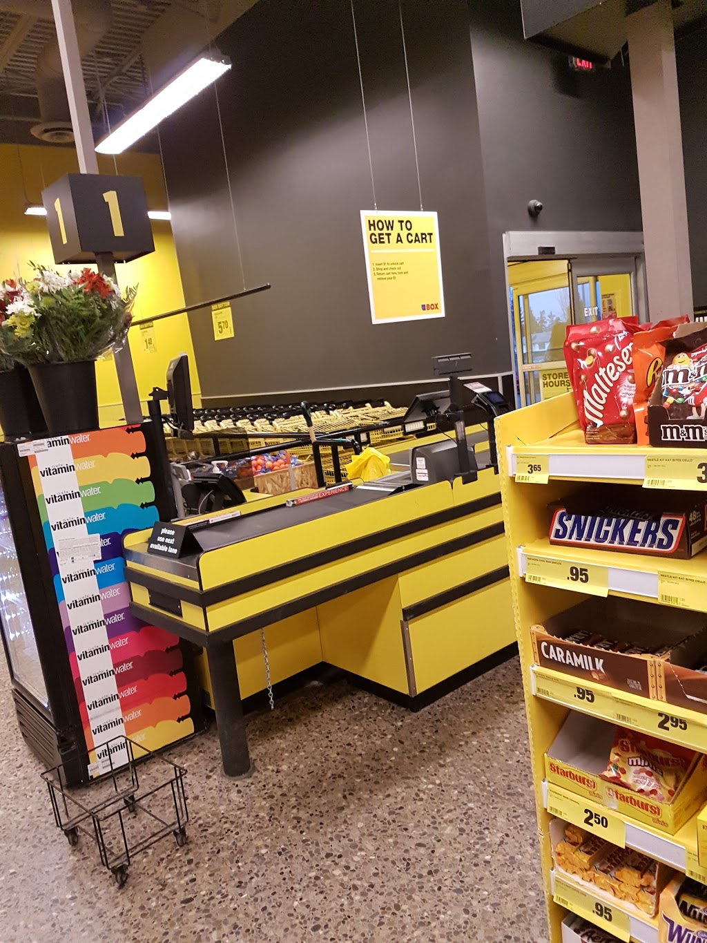 Kevins No Frills | 10233 Elbow Dr SW, Calgary, AB T2W 1E8, Canada | Phone: (403) 252-4704