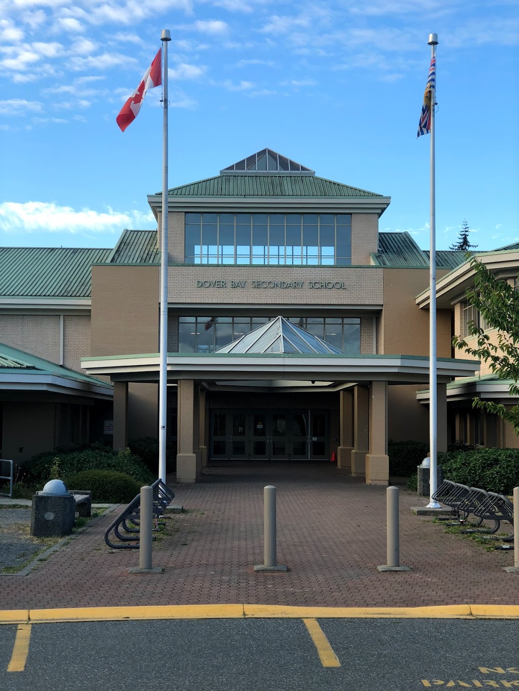 Dover Bay Secondary School | 6135 McGirr Rd, Nanaimo, BC V9V 1M1, Canada | Phone: (250) 756-4595