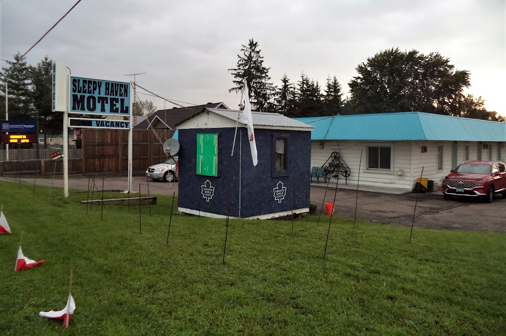 Sleepy Haven Motel | 1207 Pembroke St E, Pembroke, ON K8A 7R6, Canada | Phone: (613) 732-4222