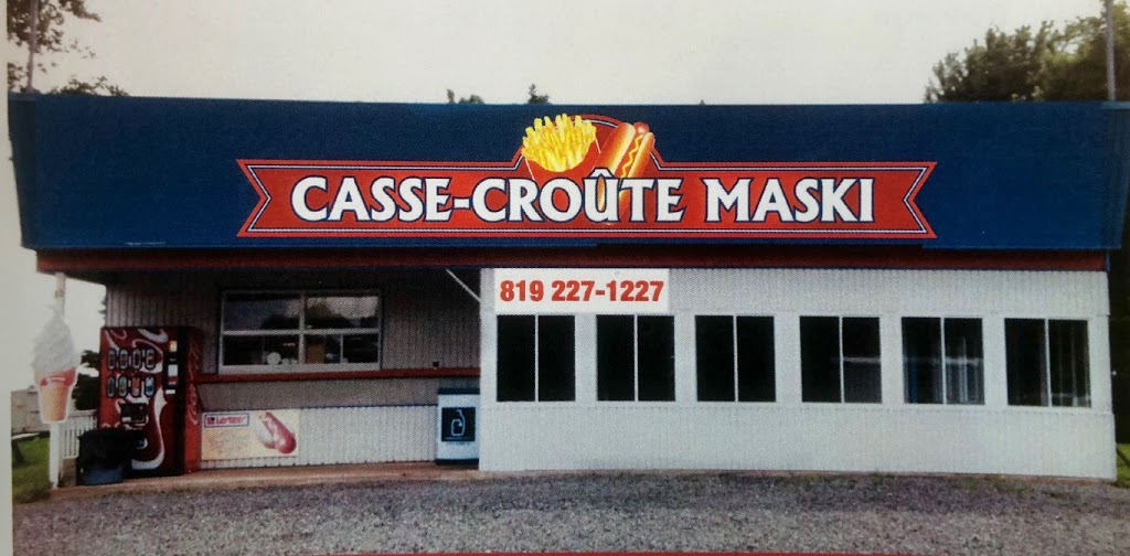 CASSE-CROÛTE MASKI | 95 Boul Est, Maskinongé, QC J0K 1N0, Canada | Phone: (819) 227-1227