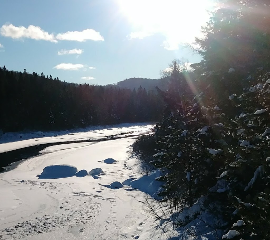 Cabane du Bell | Avenue Ste Brigitte, Château-Richer, QC G0A 3K0, Canada | Phone: (418) 825-4540