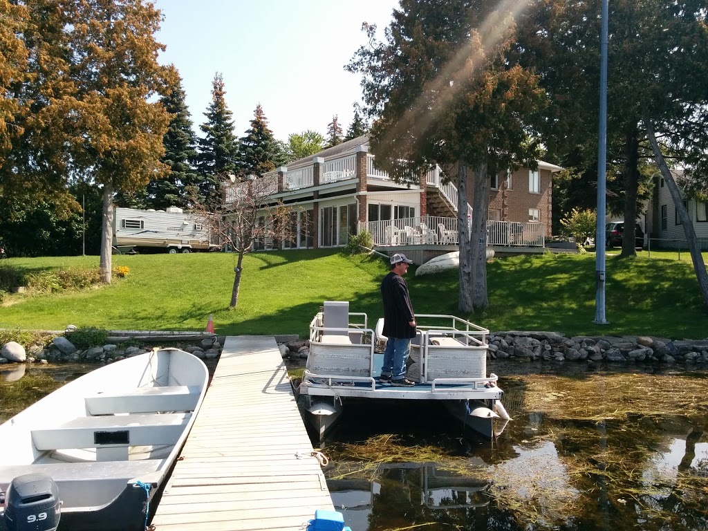 Lunge Haven Cottages | 157 Snug Harbour Rd, Lindsay, ON K9V 4R6, Canada | Phone: (705) 324-6610