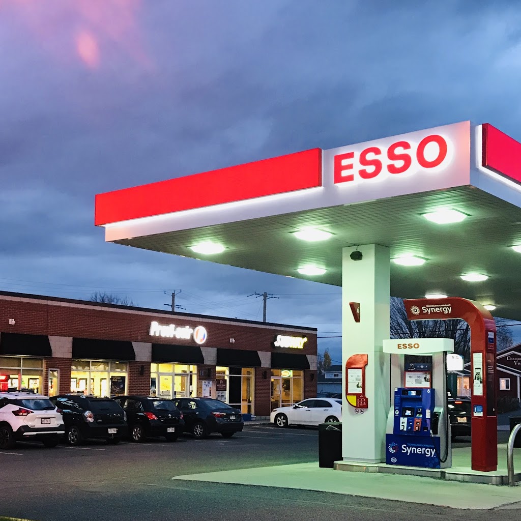 ESSO-PROVI-SOIR | 1616 Rue du Sud, Cowansville, QC J2K 0A9, Canada | Phone: (450) 263-0556