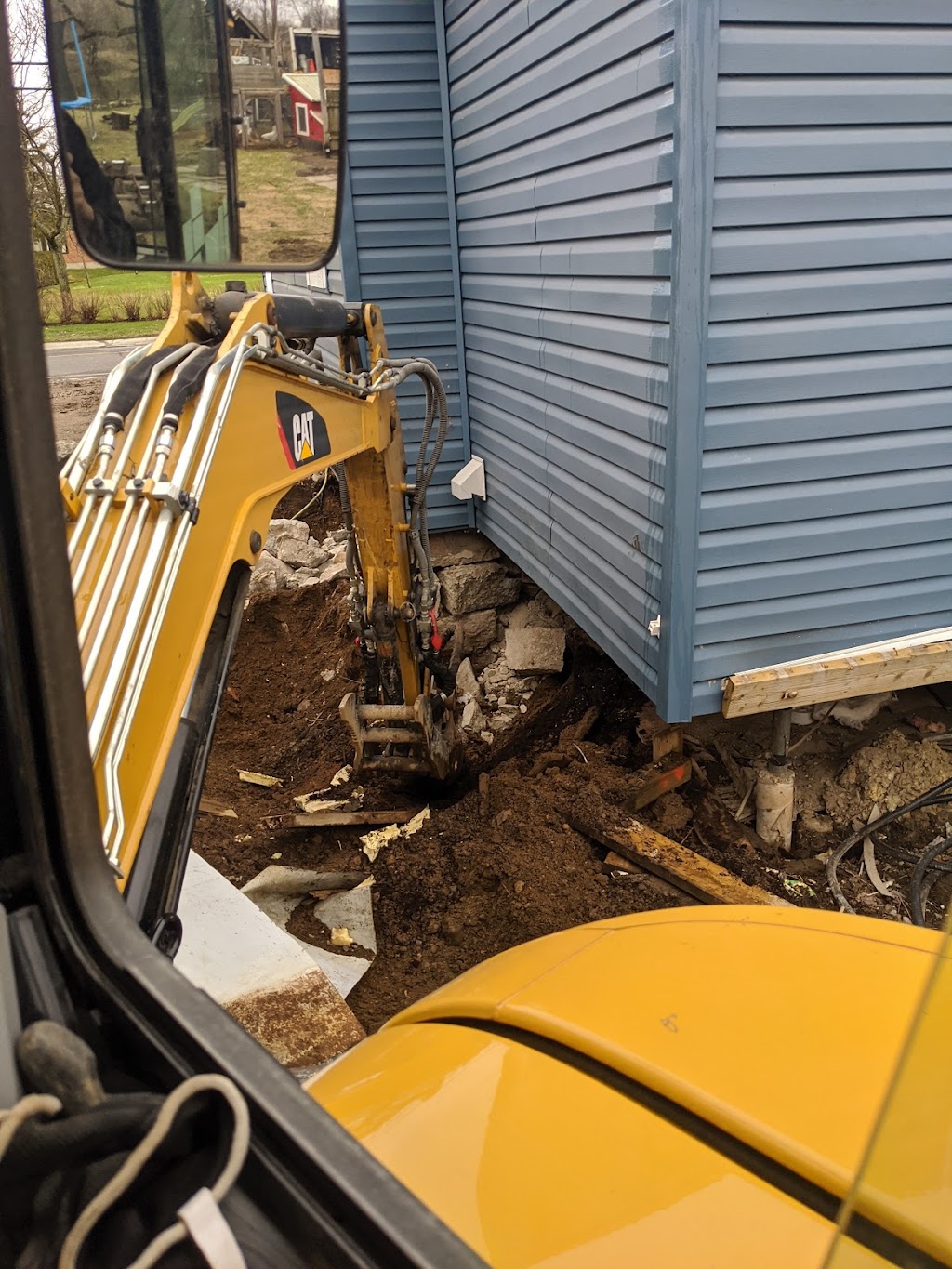 Excavation Construction LR inc | 155 Rue Damase Breton, Saint-Lambert-de-Lauzon, QC G0S 2W0, Canada | Phone: (418) 809-9876