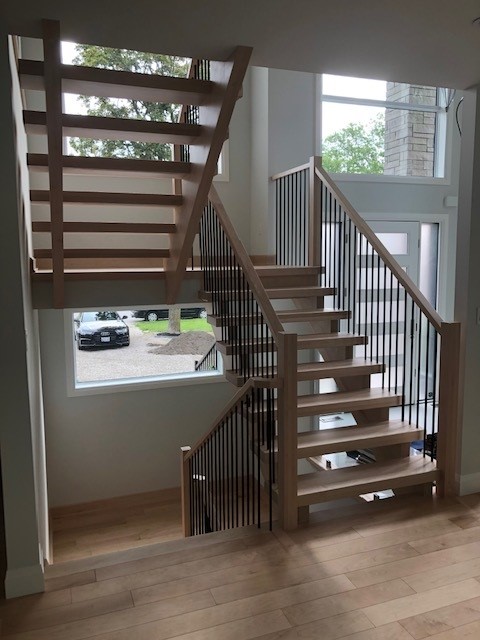 Heritage Stair & Railing Co. Ltd. | 1064 Hargrieve Rd Unit C2, London, ON N6E 1P5, Canada | Phone: (519) 649-2343