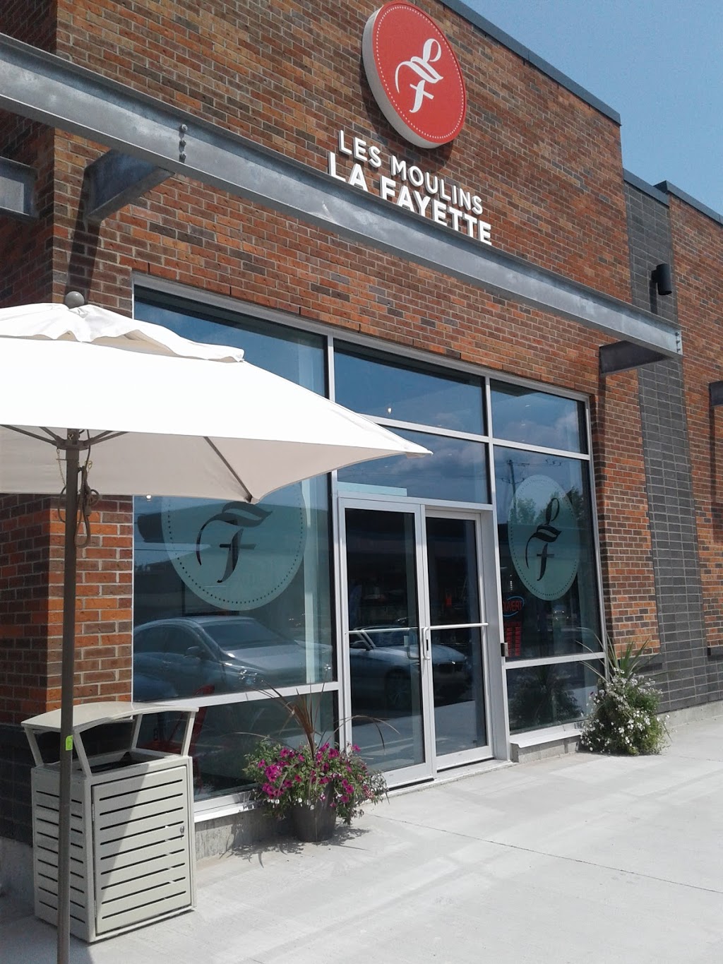 Les Moulins La Fayette | 881 Rue Principale O, Magog, QC J1X 2B6, Canada | Phone: (819) 769-3321