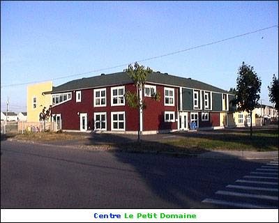 Centre Le Petit Domaine | 2850 Av. Raymond-Blouin, Québec, QC G1M 3Z3, Canada | Phone: (418) 682-8991