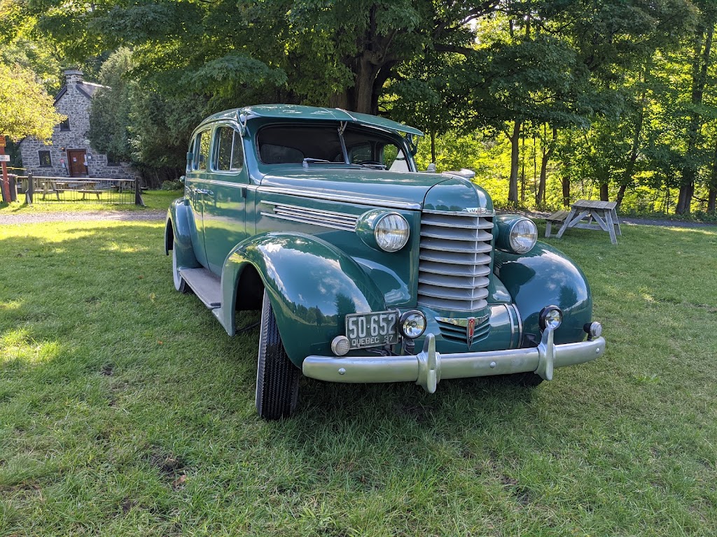 Les Automobiles Antique Mercier et Fils | 1218 Rue Labadie, Longueuil, QC J4N 1C7, Canada | Phone: (438) 373-5404