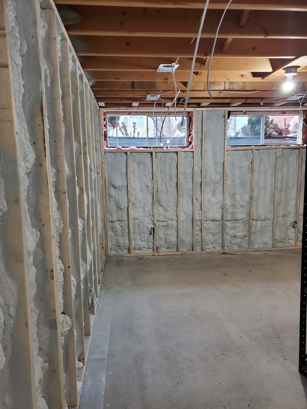 Atlantic Spray Foam Insulation Inc | 5 Township Ave, Richmond Hill, ON L4E 0J6, Canada | Phone: (647) 554-0002