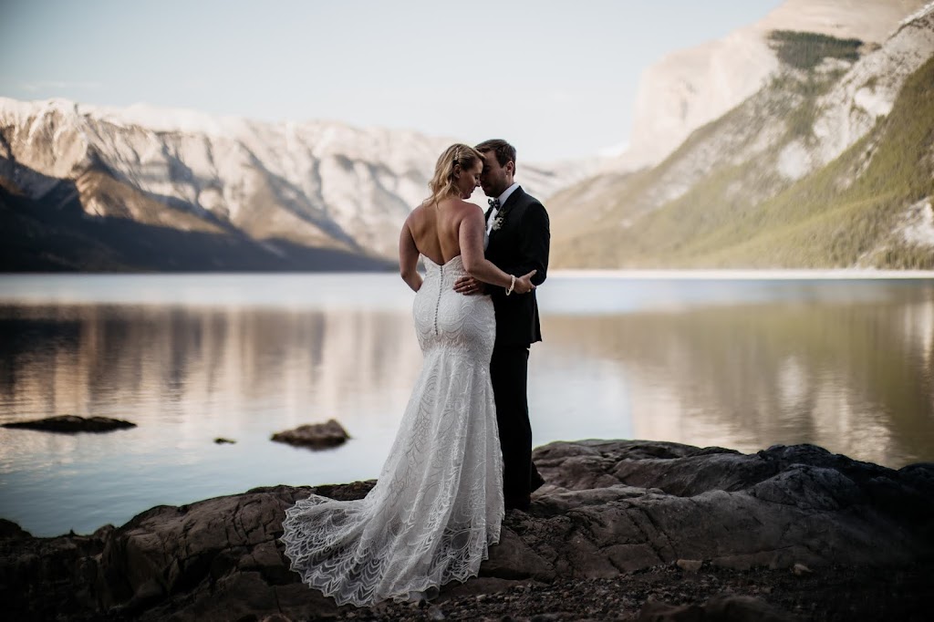 Tkshotz Photography | 302 Valley Brook Cir NW, Calgary, AB T3B 5S4, Canada | Phone: (403) 700-1792