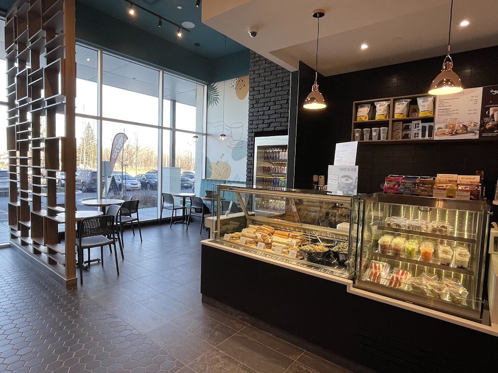 Café Dépôt St-Hubert | 8141 Bd Cousineau local 108, Saint-Hubert, QC J3Z 0G6, Canada | Phone: (450) 618-3888