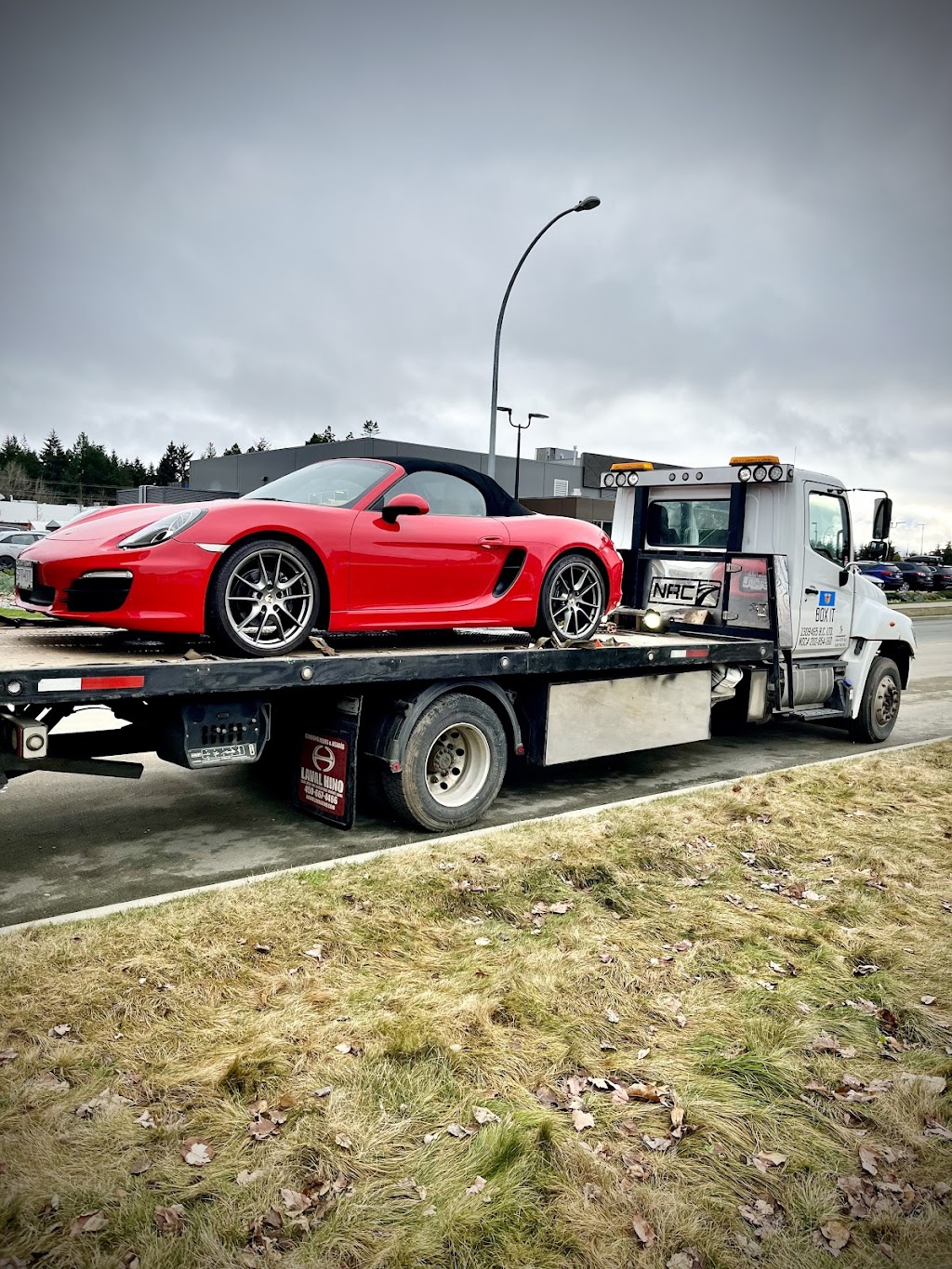 Box It Towing and Transport | 1605 Willemar Ave, Courtenay, BC V9N 3M4, Canada | Phone: (778) 992-1615