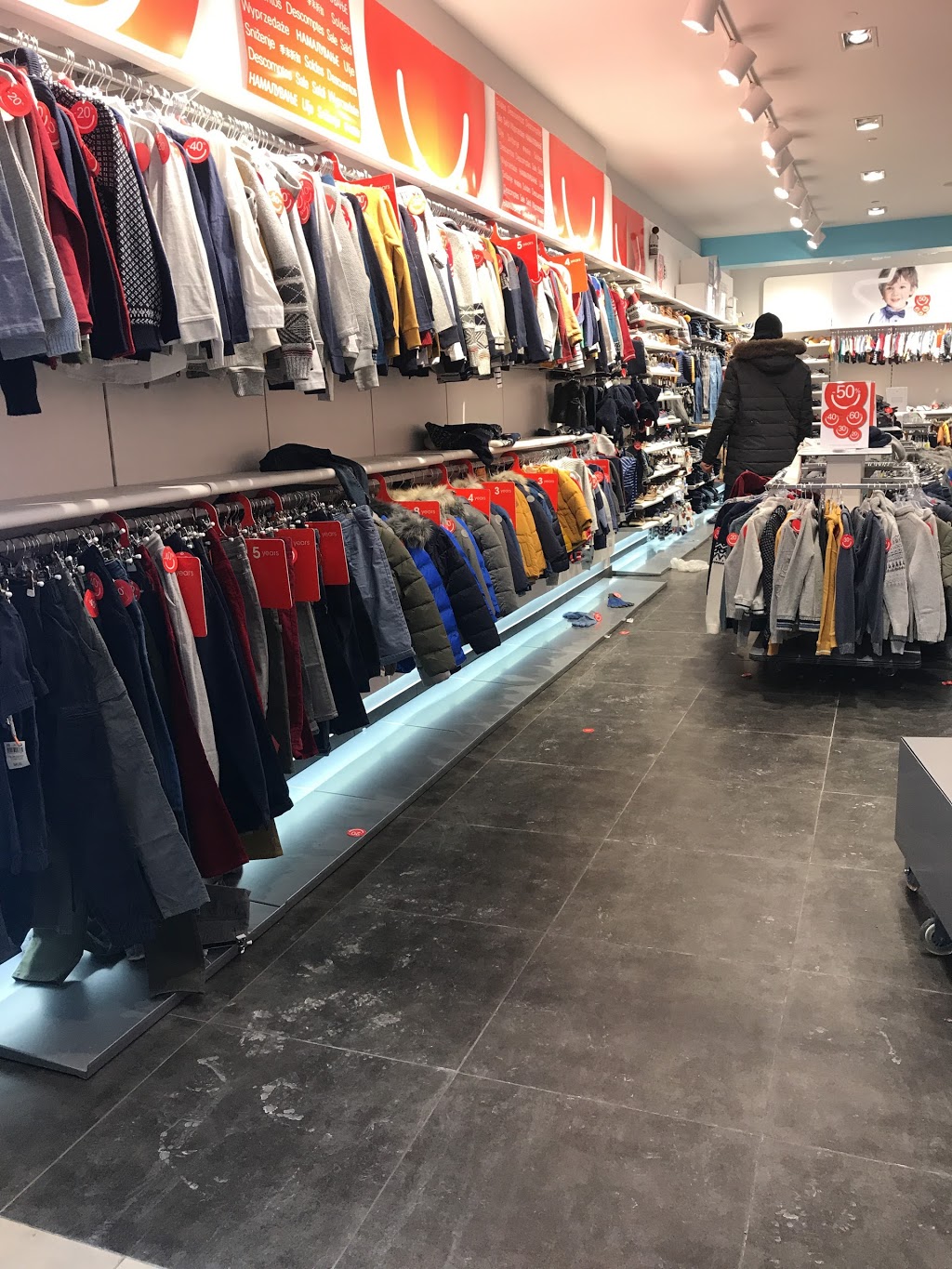 Okaïdi | 3035 Boulevard le Carrefour, Laval, QC H7T 1C8, Canada | Phone: (450) 934-8378