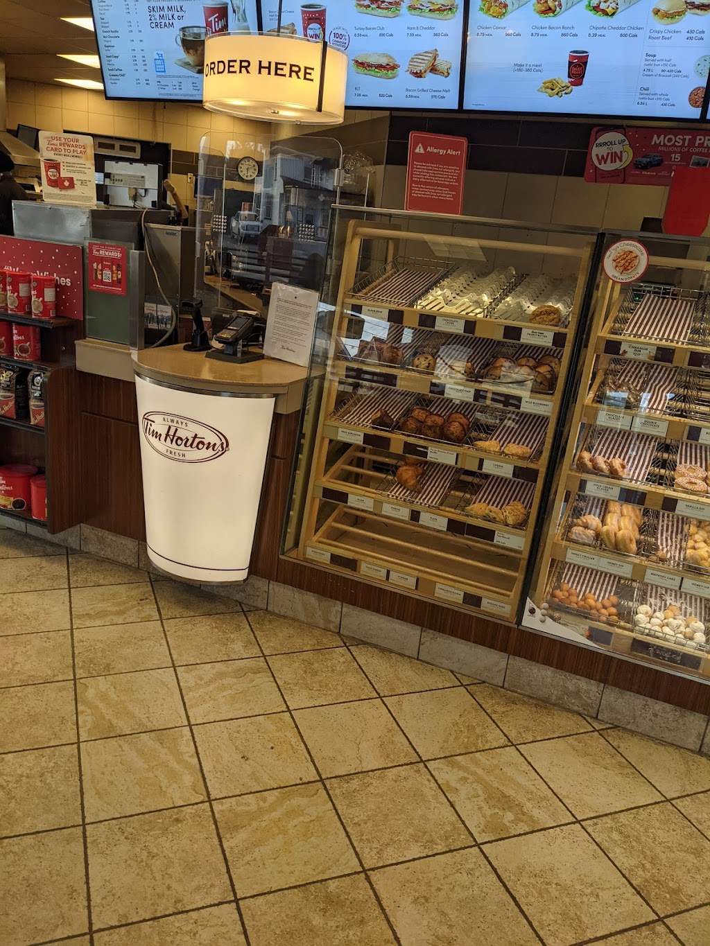 Tim Hortons | 730 King St W, Kitchener, ON N2G 1E6, Canada | Phone: (519) 578-9042