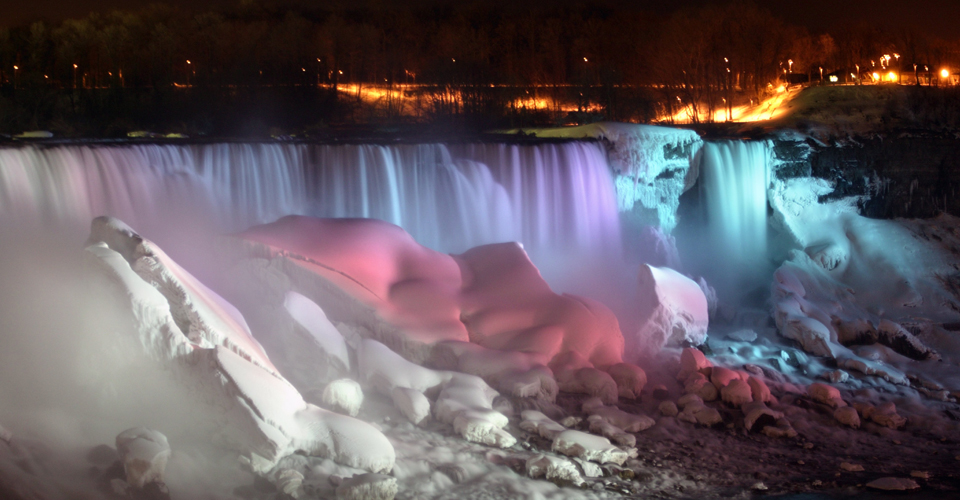 Magnificent Tours Niagara Falls | 6740 Fallsview Blvd, Niagara Falls, ON L2G 3W6, Canada | Phone: (905) 357-7300