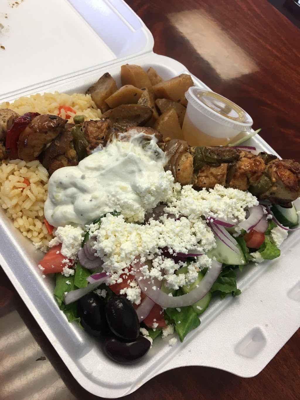 Georges Greek Grill | 622 Bloor St, Mississauga, ON L5A 3V9, Canada | Phone: (905) 232-8555