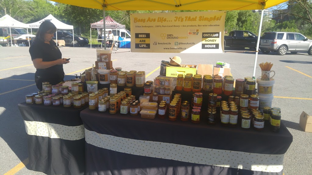 Humber Bay Shores Farmers Market | 2240 Humber Bay Park W Trail #227, Etobicoke, ON M8V 1B0, Canada | Phone: (416) 792-4964