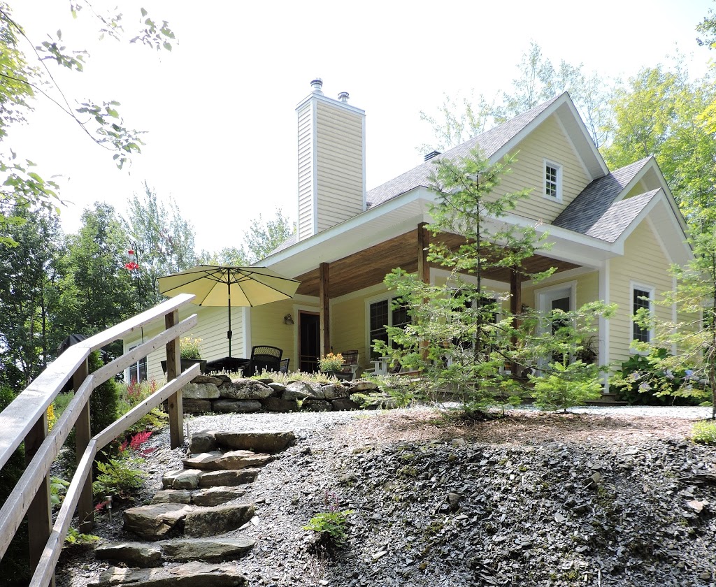 Gîte La Clairière | 242 Chemin du Lac-Nick, Bolton-Est, QC J0E 1G0, Canada | Phone: (819) 212-8383