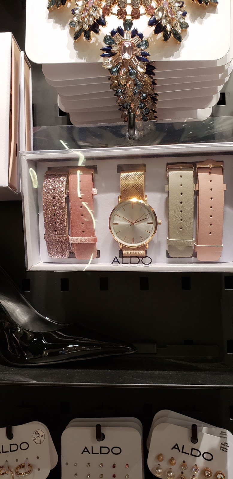 ALDO | 300 Borough Dr #217, Scarborough, ON M1P 4P5, Canada | Phone: (416) 296-9542