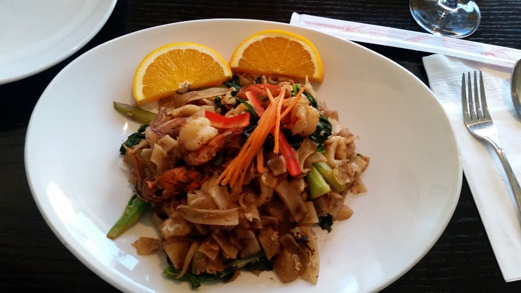 Thai House Cuisine 2 | 261 Lakeshore Rd E, Mississauga, ON L5G 1G8, Canada | Phone: (905) 990-6888