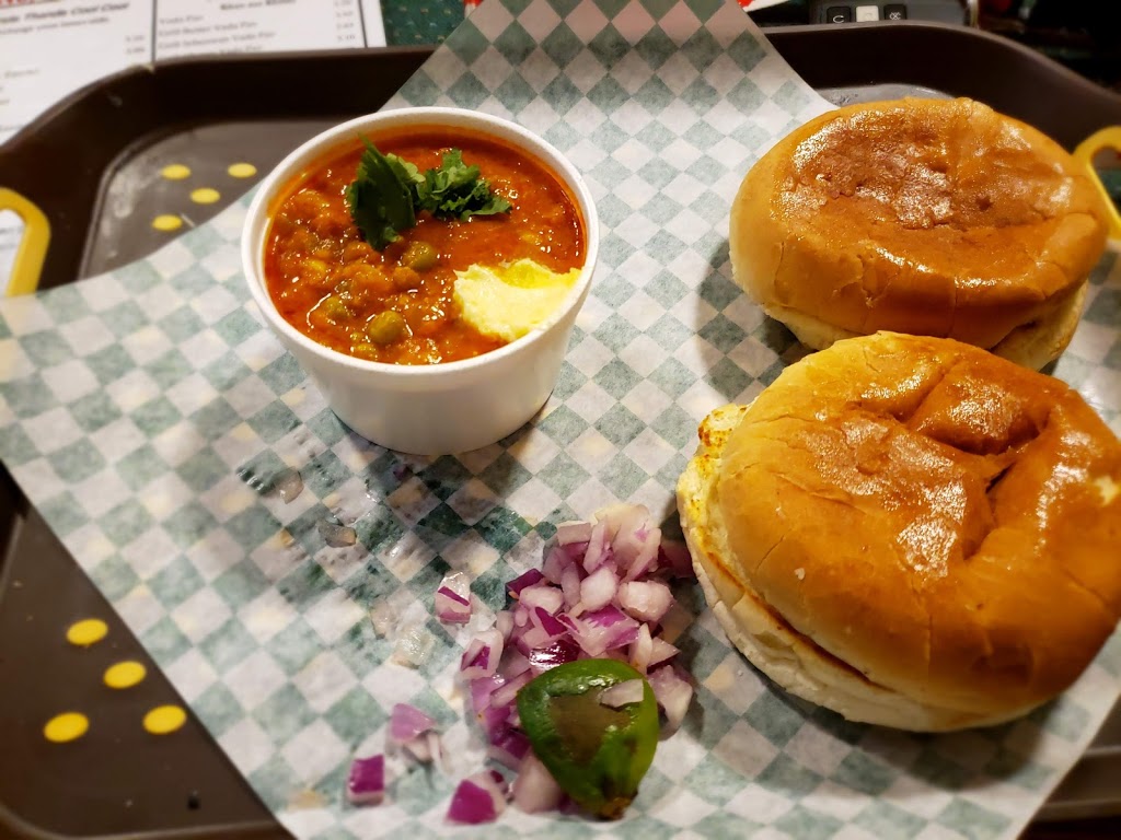 Bombay Bites | 846 Markham Rd, Scarborough, ON M1H 2Y2, Canada | Phone: (416) 792-8446