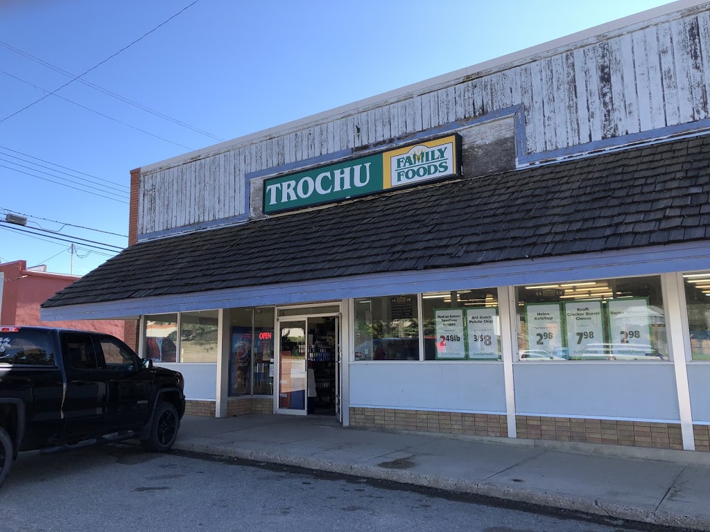 Trochu Family Foods | 320 Arena Ave, Trochu, AB T0M 2C0, Canada | Phone: (403) 442-4313