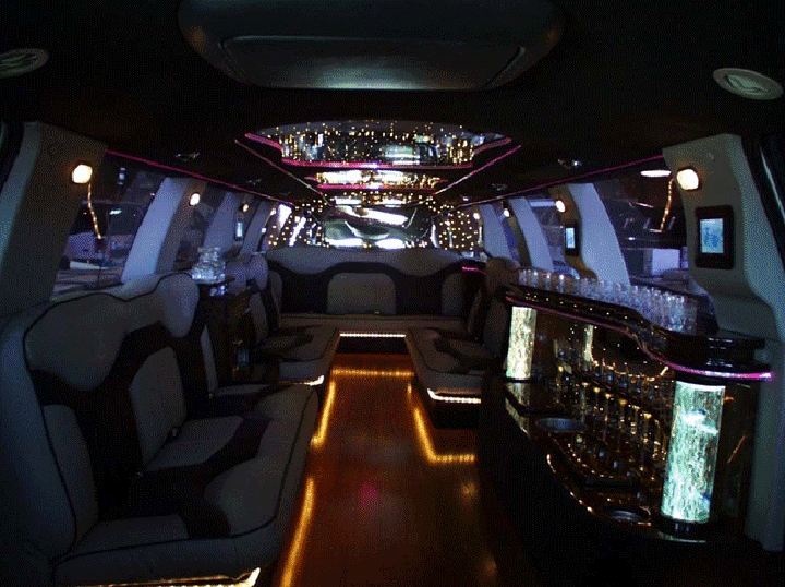 Moonlight Limos | 13223 98 Ave, Surrey, BC V3R 0A1, Canada | Phone: (604) 209-6095