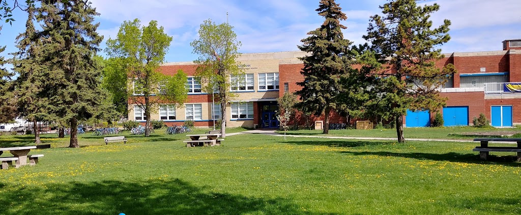 McKernan School | 11330 76 Ave NW, Edmonton, AB T6G 0K1, Canada | Phone: (780) 435-4163