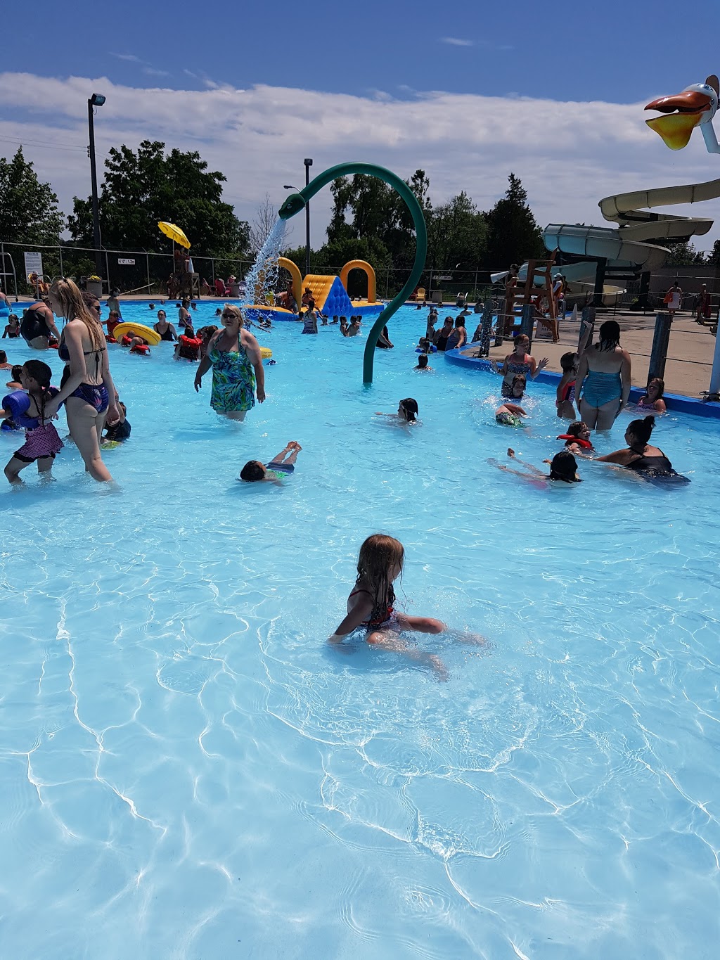 Lake Lisgar Waterpark | 8 Ross St, Tillsonburg, ON N4G 3N7, Canada | Phone: (519) 688-9011