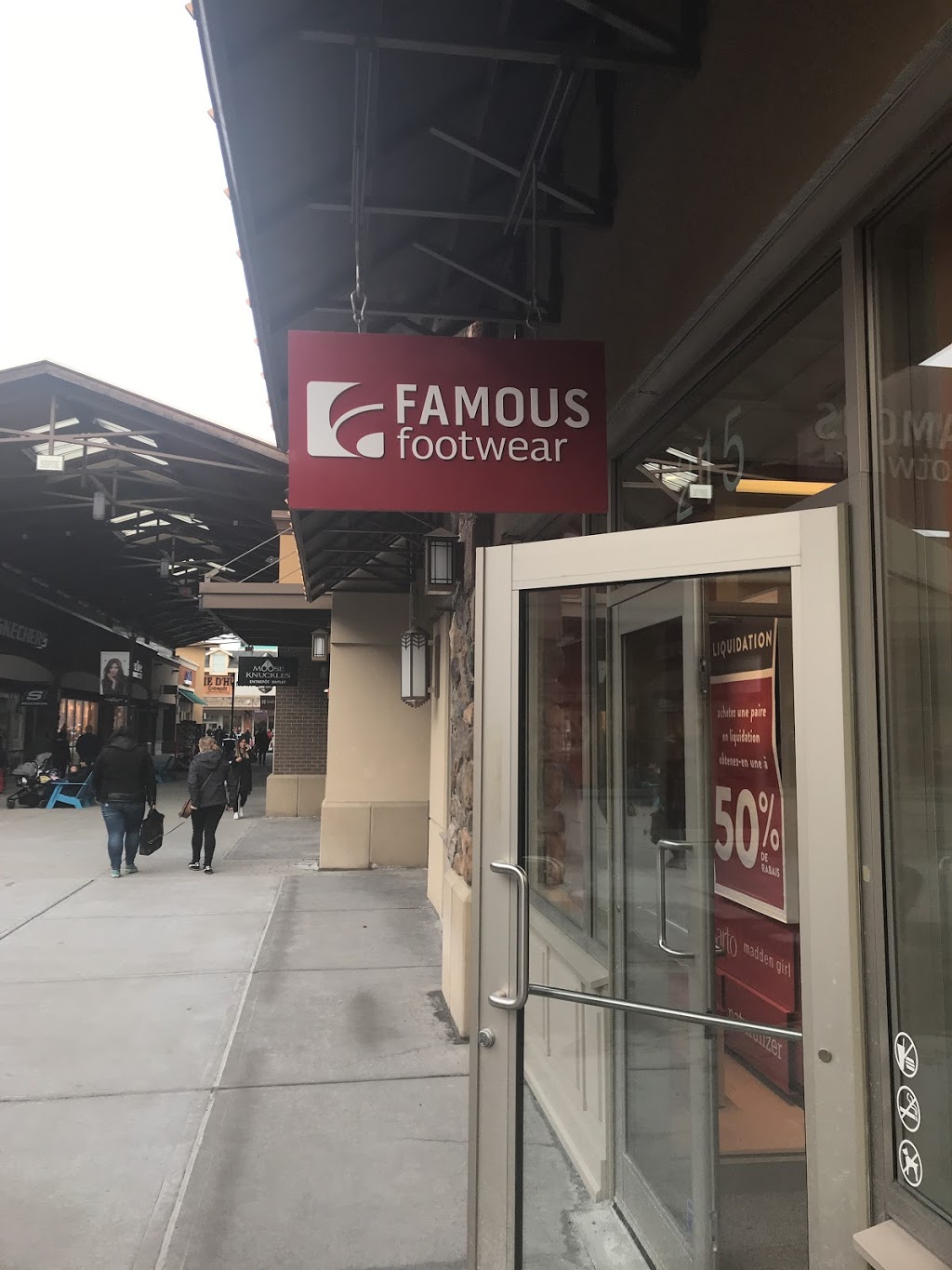 Famous Footwear Outlet | 19001 Chemin Notre Dame #215, Mirabel, QC J7J 0T1, Canada | Phone: (450) 419-8585