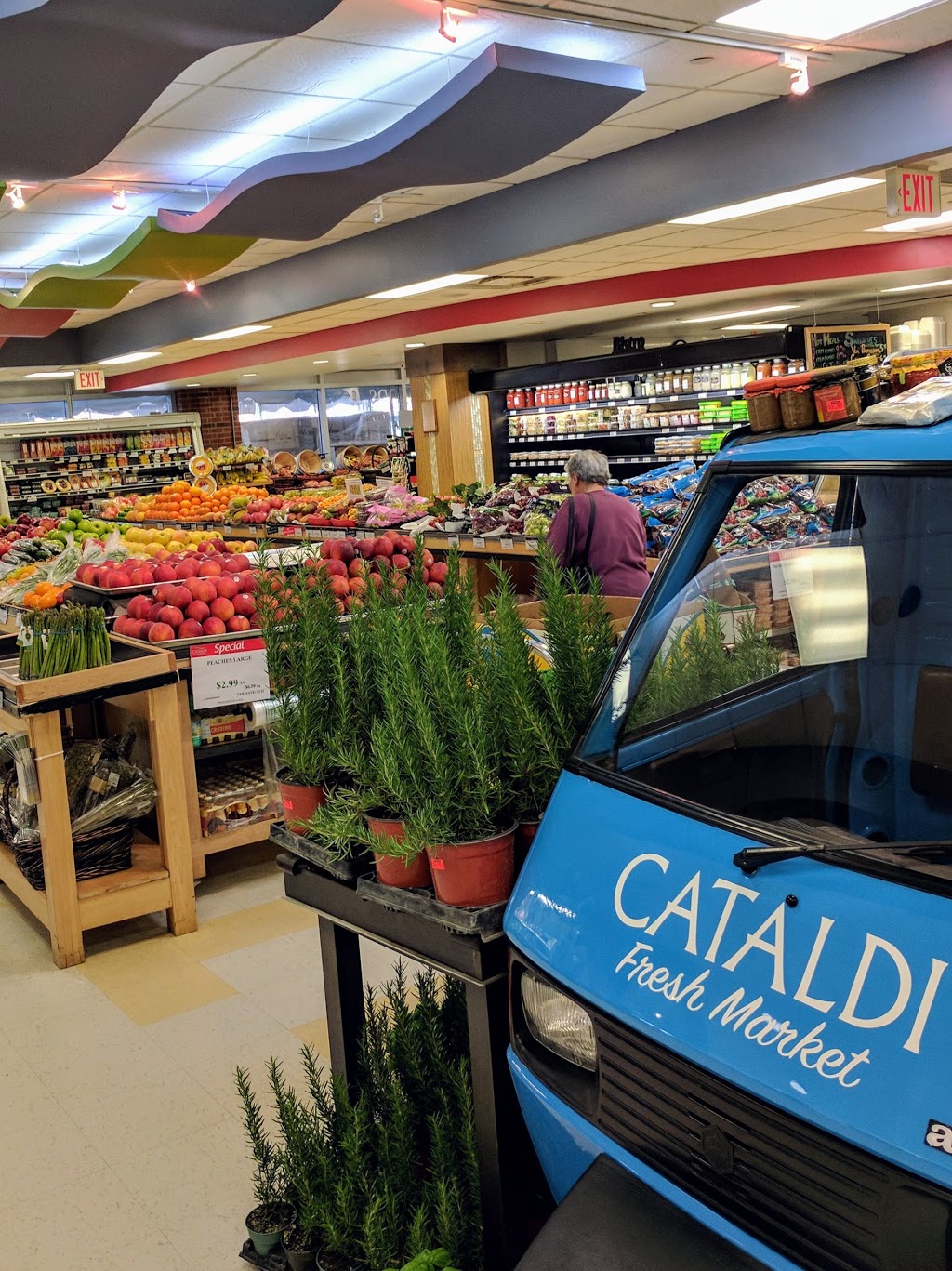 Cataldi Fresh Market Inc. | 140 Woodbridge Ave, Woodbridge, ON L4L 4K9, Canada | Phone: (905) 605-5565