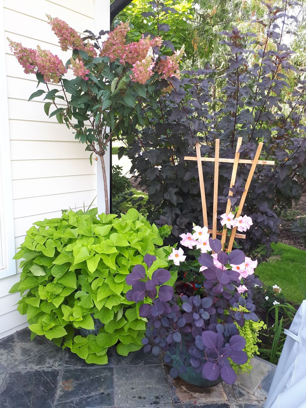 Emily Grace Garden Design | Victoria, BC V8Z, Canada | Phone: (250) 213-9319