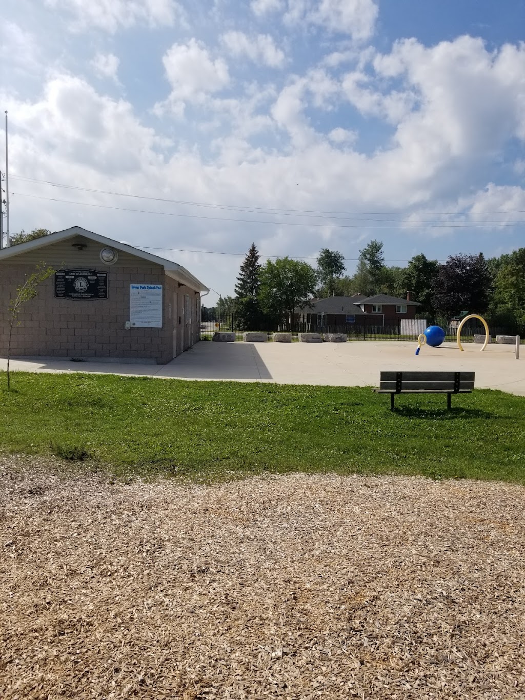 Lions Splash Pad | 866 Mackendrick Dr, Kincardine, ON N2Z 1L6, Canada | Phone: (519) 389-7353