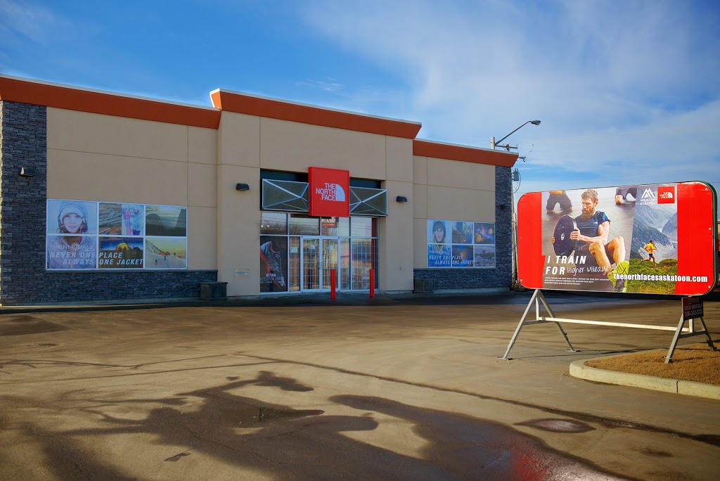 North Face Saskatoon / The Prairie Summit Shop | 601 51st St, Saskatoon, SK S7K 7J7, Canada | Phone: (306) 384-8631