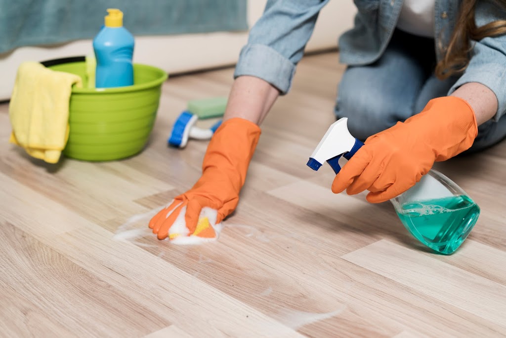 SOS Cleaning Services | 2037 MacKay Ave #2, North Vancouver, BC V7P 2M8, Canada | Phone: (236) 788-5632