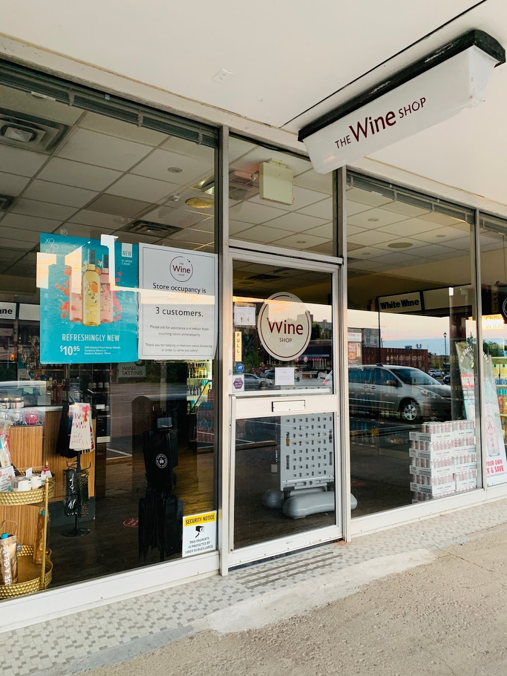 The Wine Shop | 400 Scott St, St. Catharines, ON L2N 6T4, Canada | Phone: (905) 934-0981