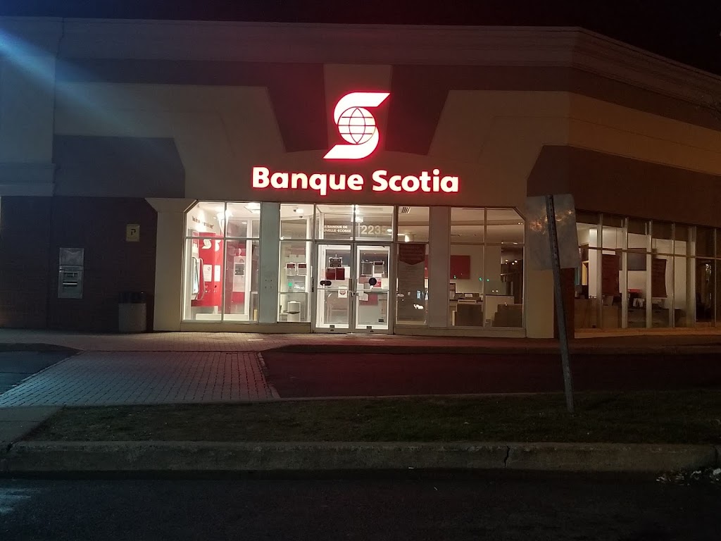 Scotiabank | 2235 Bd Roland-Therrien, Longueuil, QC J4N 1P2, Canada | Phone: (450) 647-4770