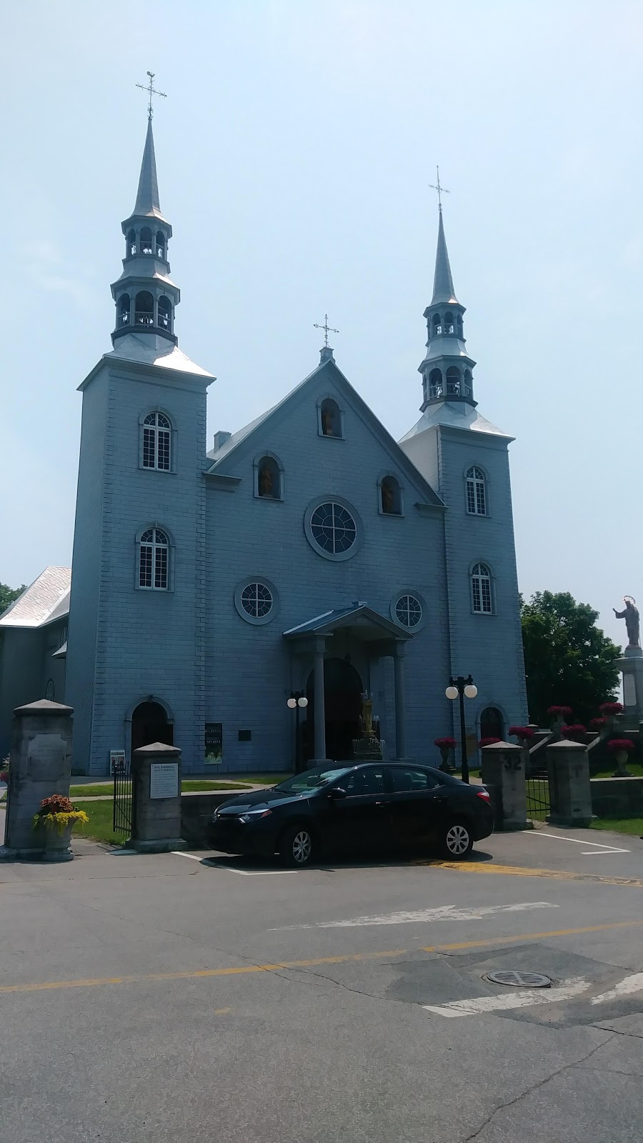 Église Sainte-Famille | 30 Place de lÉglise, Cap-Santé, QC G0A 1L0, Canada | Phone: (418) 285-2311