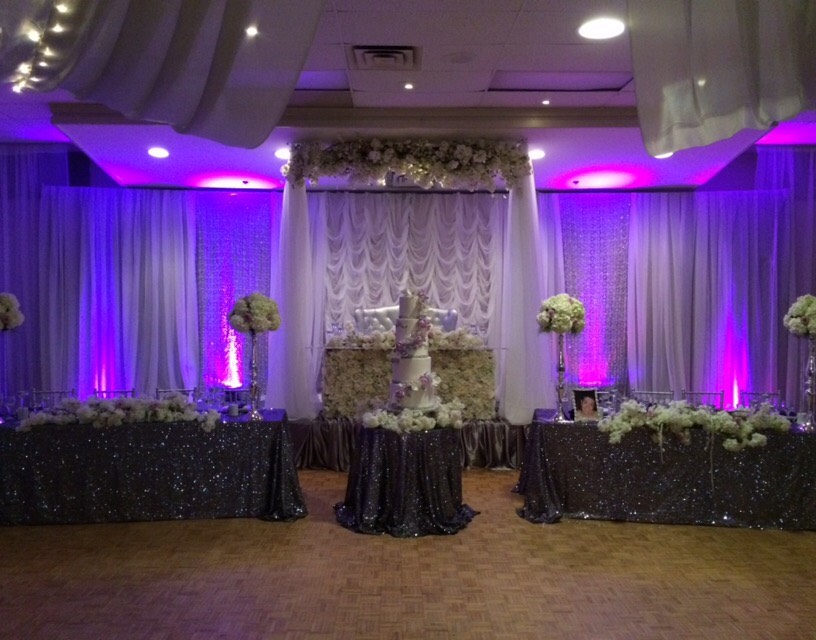 Galaxy 707 Club | 475 North Service Rd E, Oakville, ON L6H 1A5, Canada | Phone: (905) 844-8830