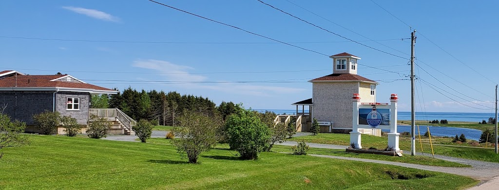 Lighthouse & Beach Motel | 51 Sheep Pond Rd, Souris, PE C0A 2B0, Canada | Phone: (800) 689-2339