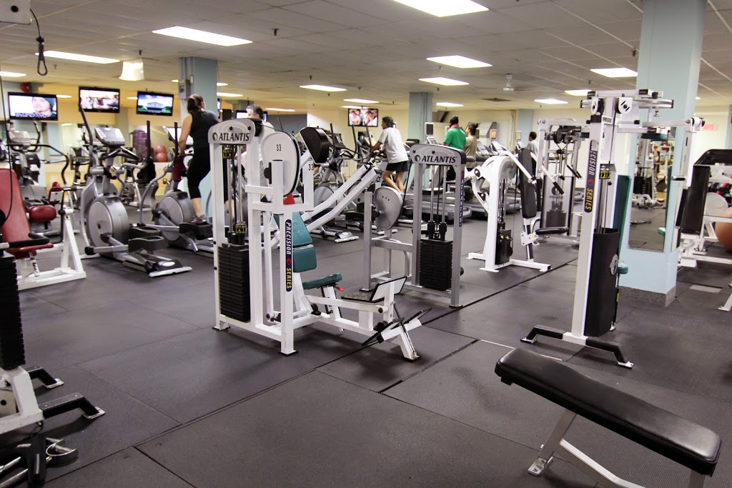 West End Athletic Cavendish Club | 6585 Chemin Mackle, Côte Saint-Luc, QC H4W 2Y4, Canada | Phone: (514) 489-6879