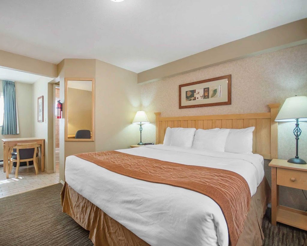 Econo Lodge Inn & Suites | 1748 Capilano Rd, North Vancouver, BC V7P 3B4, Canada | Phone: (604) 988-3181