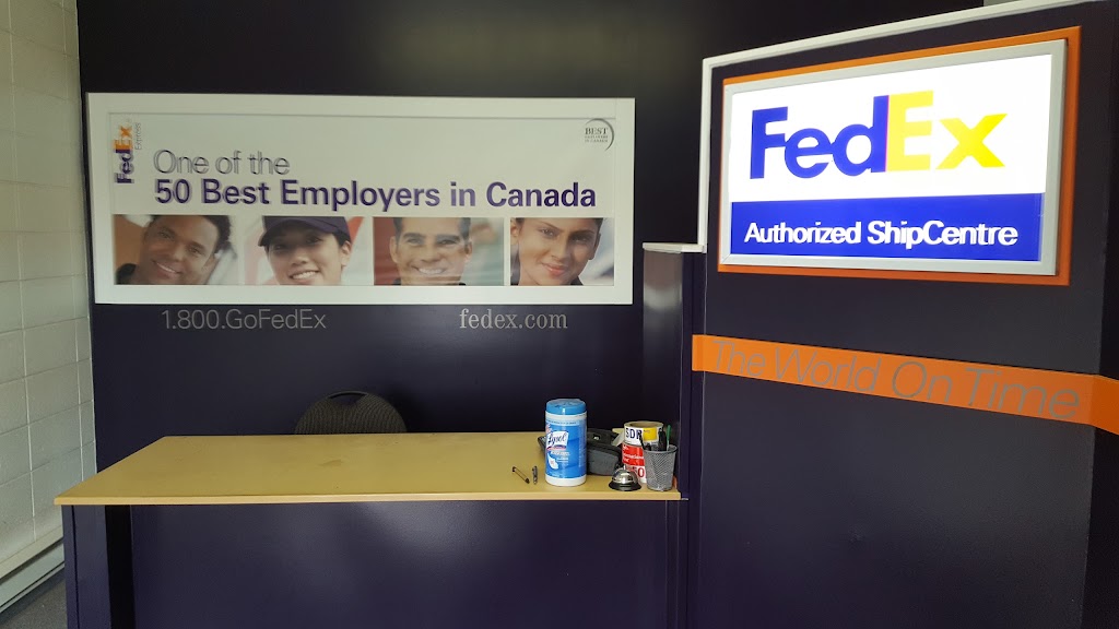 FedEx Ground Terminal (Not Open to Public) | 249 28 St N, Lethbridge, AB T1H 6W3, Canada | Phone: (800) 463-3339